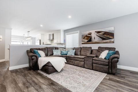 Photo 5 at 2237 Sproule Street, Alcona, Innisfil