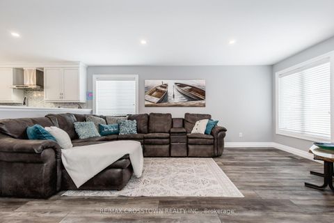 Photo 6 at 2237 Sproule Street, Alcona, Innisfil