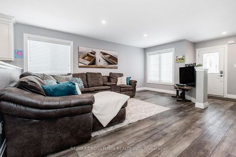 Photo 7 at 2237 Sproule Street, Alcona, Innisfil