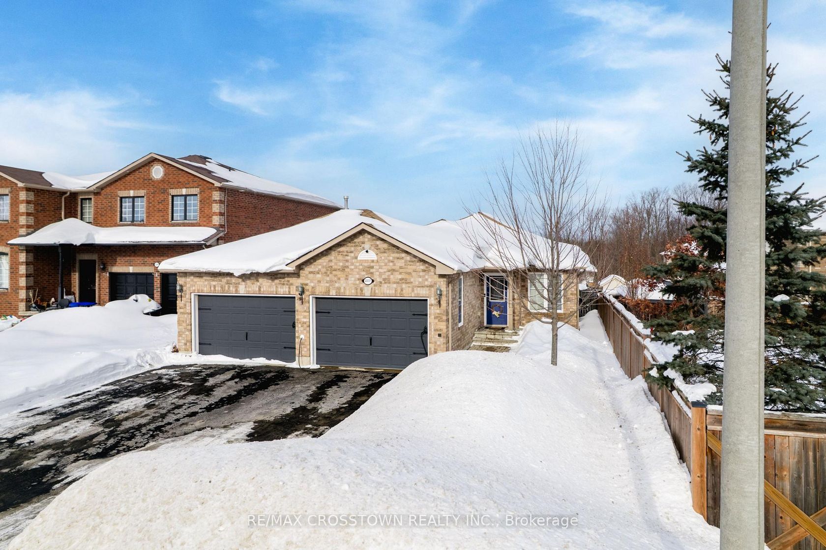 2237 Sproule Street, Alcona, Innisfil photo number 2