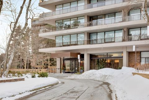 Photo 2 at 602 - 20 Avoca Avenue, Moore Park, Toronto