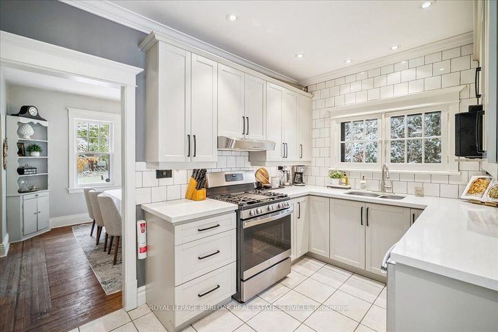 Photo 13 at 263 Hart Avenue, Roseland, Burlington