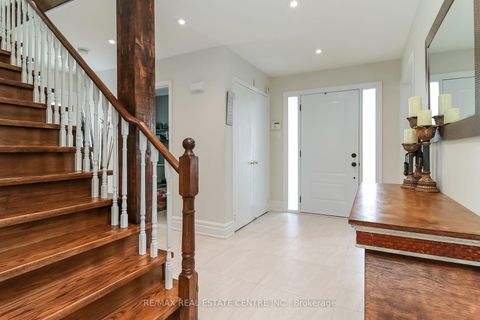 Photo 15 at 39 Cardinal Street, Cundles East, Barrie