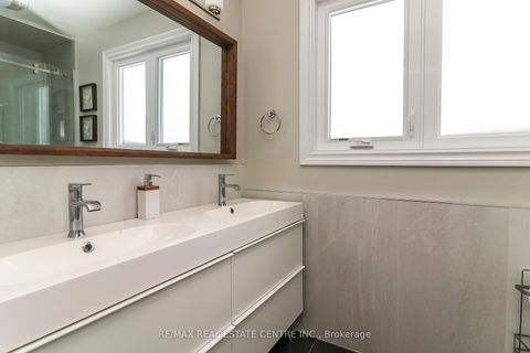 Photo 25 at 39 Cardinal Street, Cundles East, Barrie