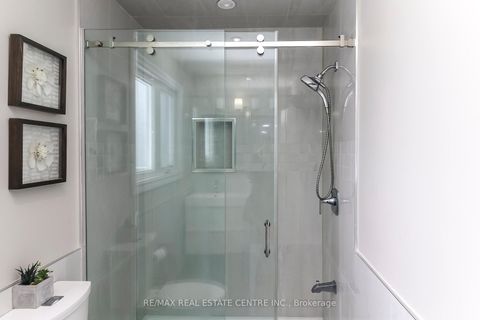 Photo 26 at 39 Cardinal Street, Cundles East, Barrie