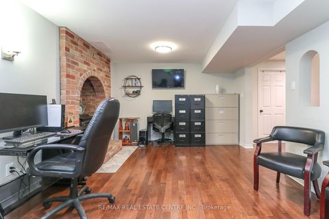 Photo 33 at 39 Cardinal Street, Cundles East, Barrie