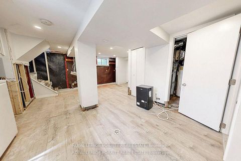 Photo 17 at 217 Alderbrae Avenue, Alderwood, Toronto