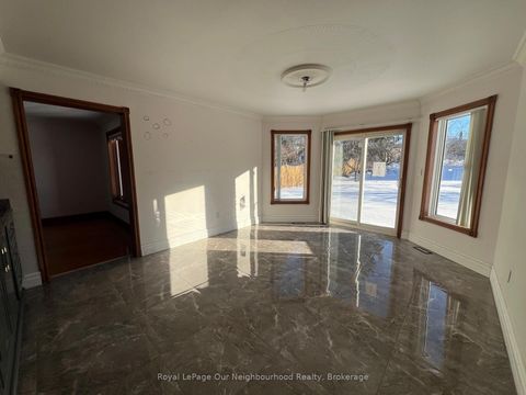 Photo 3 at 79 Elizabeth Street, McLaughlin, Oshawa