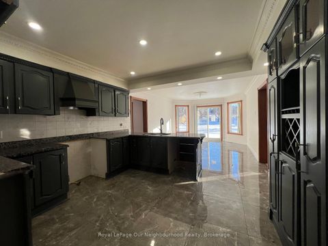 Photo 5 at 79 Elizabeth Street, McLaughlin, Oshawa