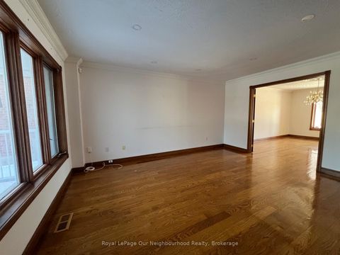 Photo 7 at 79 Elizabeth Street, McLaughlin, Oshawa