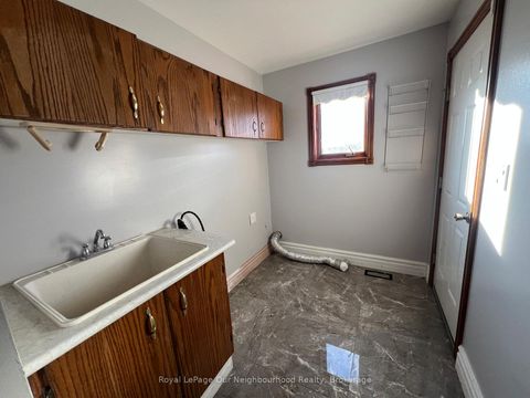 Photo 9 at 79 Elizabeth Street, McLaughlin, Oshawa