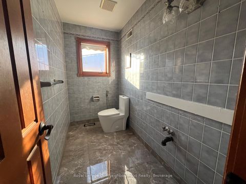 Photo 10 at 79 Elizabeth Street, McLaughlin, Oshawa