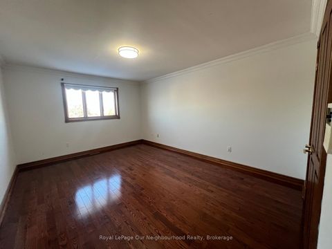 Photo 16 at 79 Elizabeth Street, McLaughlin, Oshawa