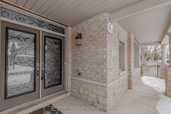 Photo 4 at 75 Elmcrest Drive, Credit Valley, Brampton