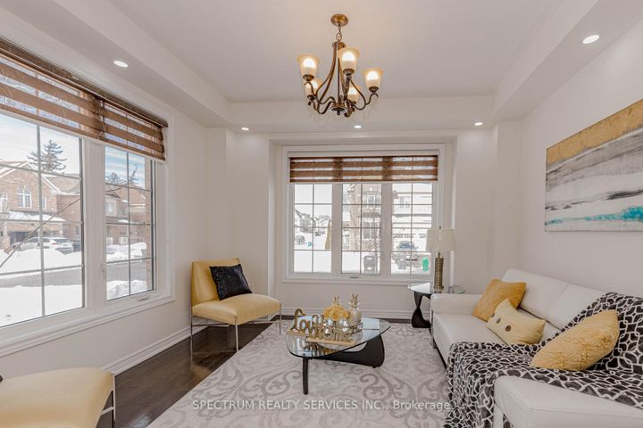 Photo 5 at 75 Elmcrest Drive, Credit Valley, Brampton