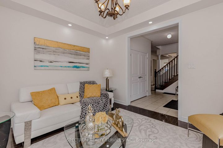 Photo 6 at 75 Elmcrest Drive, Credit Valley, Brampton