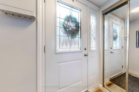 Photo 12 at 26 Balaby Crescent, Don Mills, Toronto