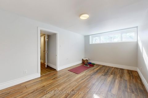 Photo 19 at 26 Balaby Crescent, Don Mills, Toronto