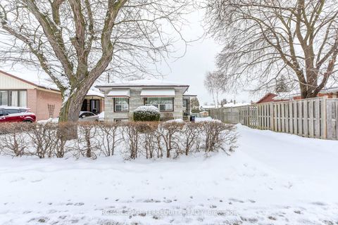 Photo 2 at 55 Watercliffe Road, Kipling, Toronto