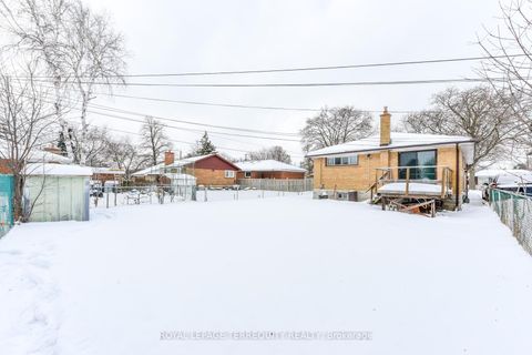 Photo 8 at 55 Watercliffe Road, Kipling, Toronto