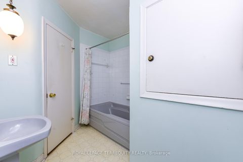 Photo 31 at 55 Watercliffe Road, Kipling, Toronto