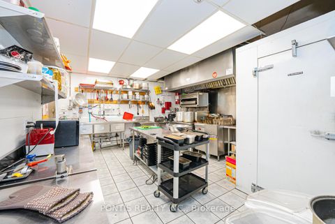 Photo 23 at 4918 Yonge Street, Westgate, Toronto