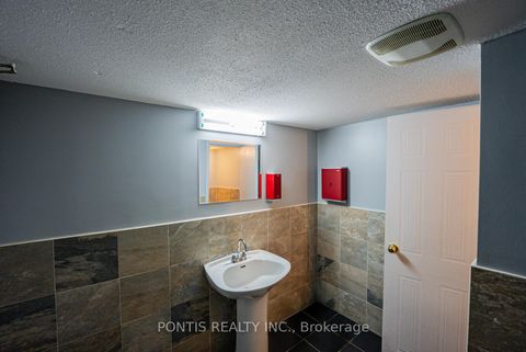 Photo 32 at 4918 Yonge Street, Westgate, Toronto