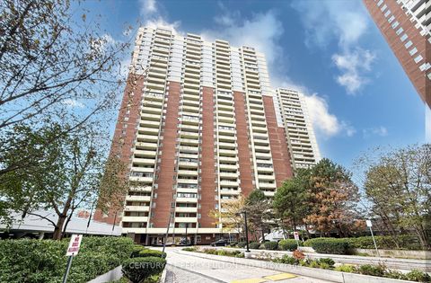 Photo 2 at 816 - 1 Massey Square, Crescent Town, Toronto