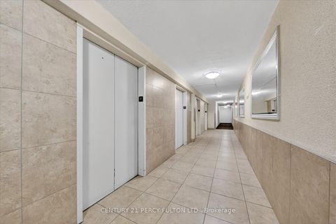 Photo 7 at 816 - 1 Massey Square, Crescent Town, Toronto