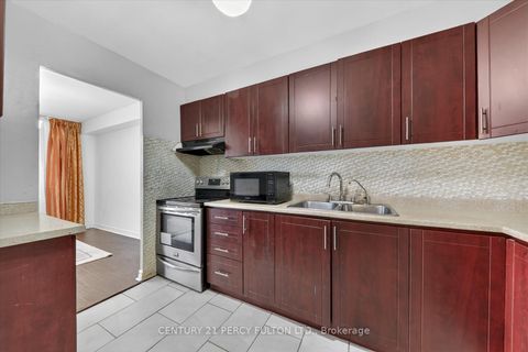 Photo 20 at 816 - 1 Massey Square, Crescent Town, Toronto