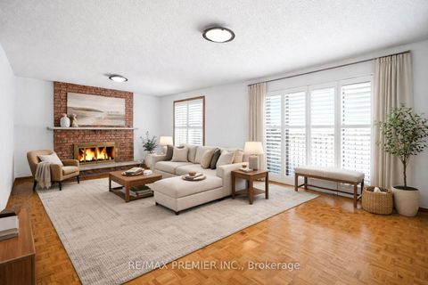 Photo 9 at 10 Sharpecroft Boulevard, York University Heights, Toronto