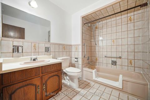 Photo 12 at 10 Sharpecroft Boulevard, York University Heights, Toronto