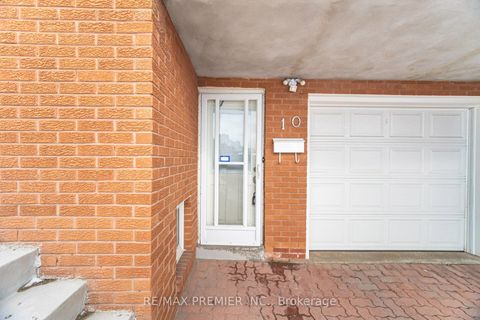 Photo 21 at 10 Sharpecroft Boulevard, York University Heights, Toronto