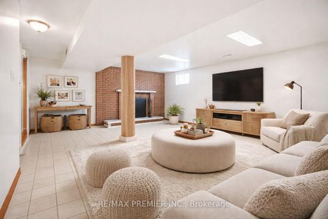 Photo 26 at 10 Sharpecroft Boulevard, York University Heights, Toronto