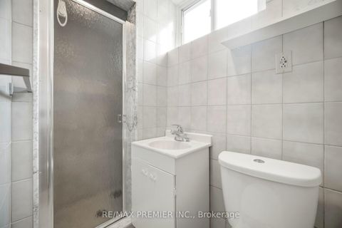Photo 27 at 10 Sharpecroft Boulevard, York University Heights, Toronto
