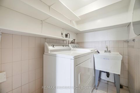 Photo 28 at 10 Sharpecroft Boulevard, York University Heights, Toronto
