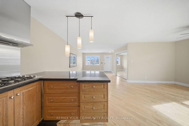 Photo 15 at 1500 Paddington Court, Palmer, Burlington