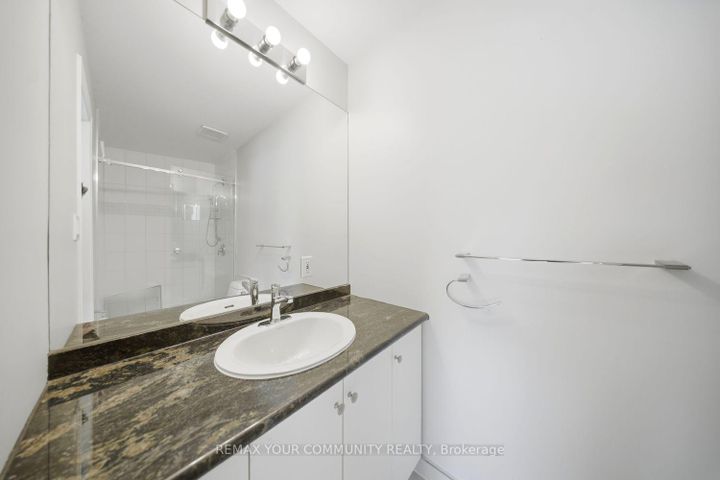 Photo 25 at 1500 Paddington Court, Palmer, Burlington