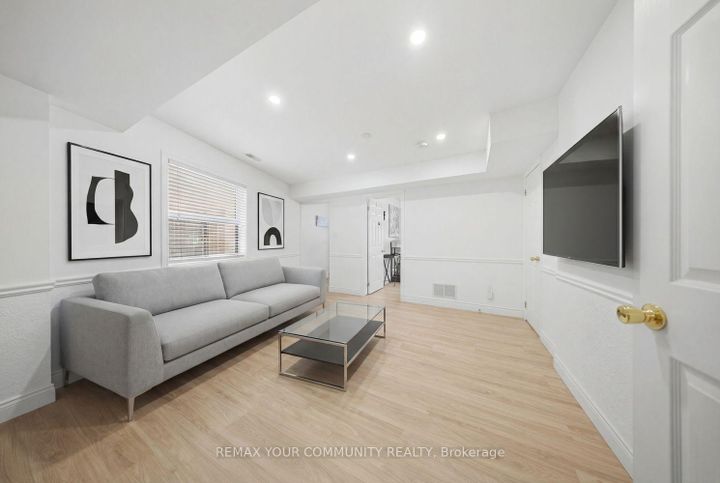 Photo 31 at 1500 Paddington Court, Palmer, Burlington