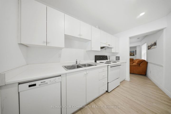 Photo 36 at 1500 Paddington Court, Palmer, Burlington