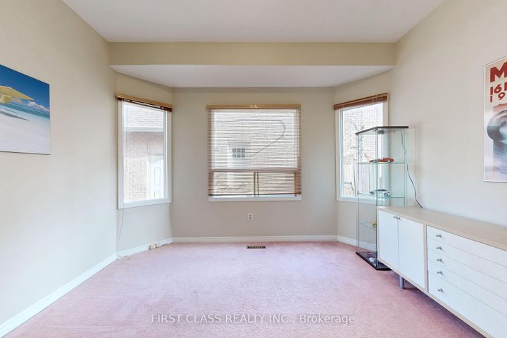 Photo 11 at 7 Kenpark Avenue, Snelgrove, Brampton