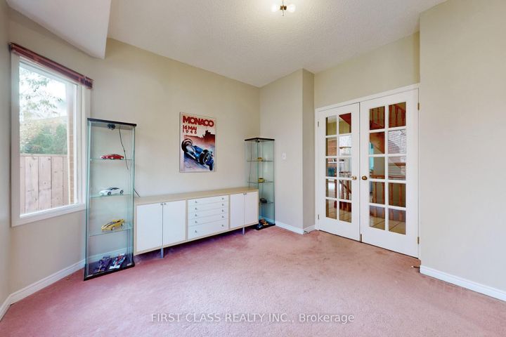 Photo 12 at 7 Kenpark Avenue, Snelgrove, Brampton