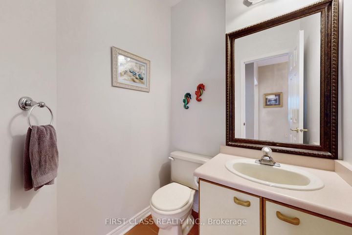 Photo 13 at 7 Kenpark Avenue, Snelgrove, Brampton