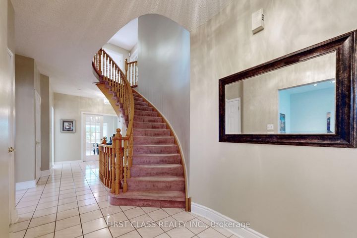 Photo 15 at 7 Kenpark Avenue, Snelgrove, Brampton