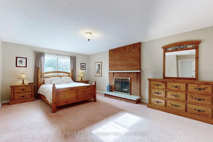 Photo 16 at 7 Kenpark Avenue, Snelgrove, Brampton