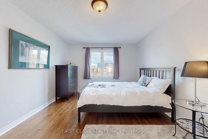 Photo 26 at 7 Kenpark Avenue, Snelgrove, Brampton