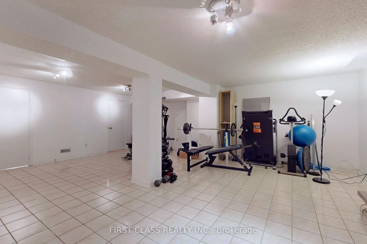 Photo 36 at 7 Kenpark Avenue, Snelgrove, Brampton