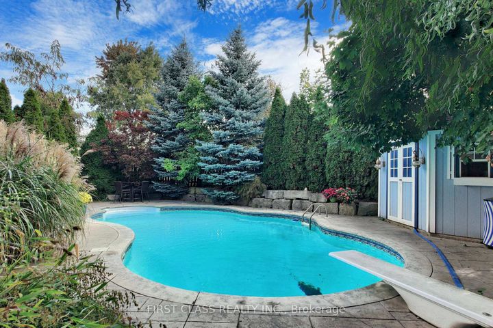 Photo 45 at 7 Kenpark Avenue, Snelgrove, Brampton