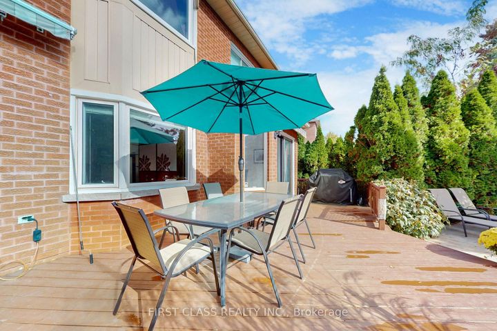 Photo 46 at 7 Kenpark Avenue, Snelgrove, Brampton