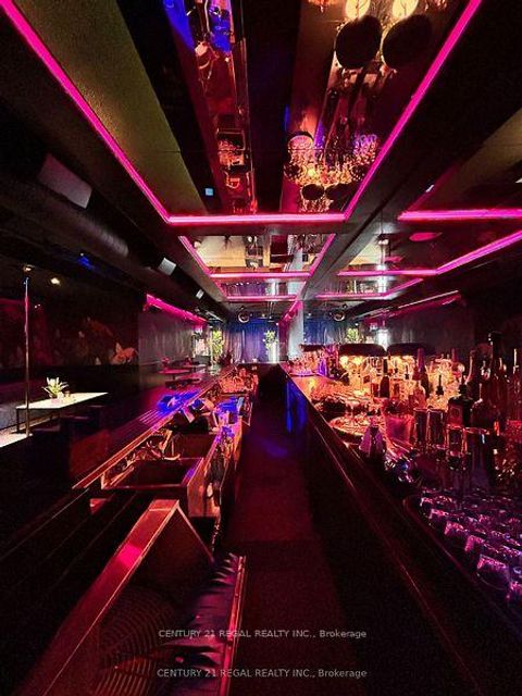 Photo 9 at 563 QUEEN Street W, University, Toronto